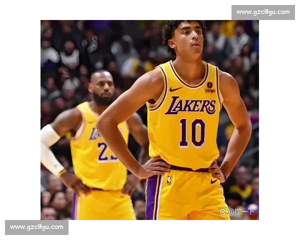 拉塞尔两年 1300 万加盟独行侠 东契奇后场新搭档填补欧文空缺 拉塞尔两年 1300 万加盟独行侠 东契奇后场新搭档填补欧文空缺