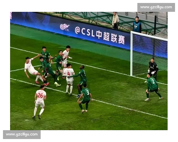 曼联死忠网红飞铲特维斯酿冲突！野兽 4 球回击梦剧场嘘声